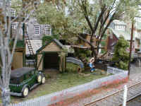 ahbackyard.jpg (63104 bytes)